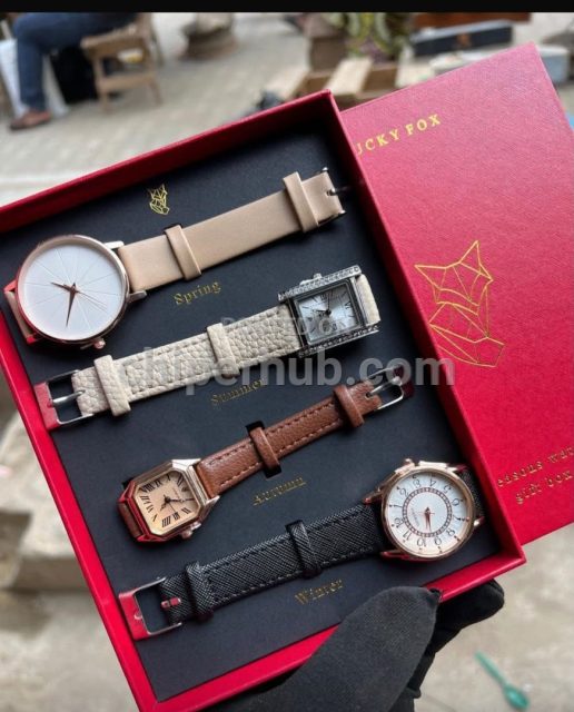 Full set female wristwatches