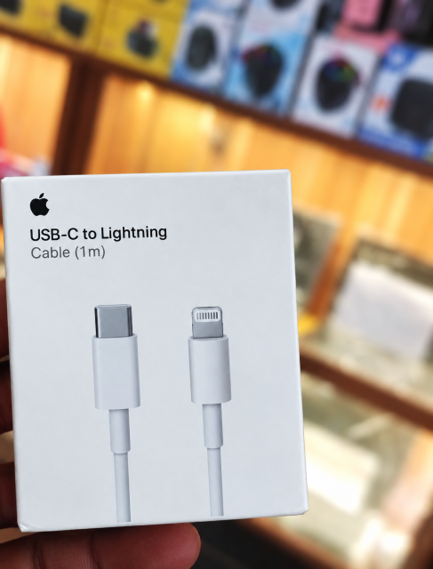 Apple USB-C to Lightning Cable (1m)