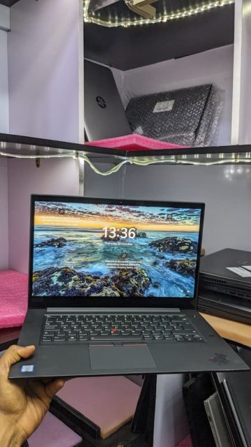 Lenovo Thinkpad P1 Gen 2 - Touch screen